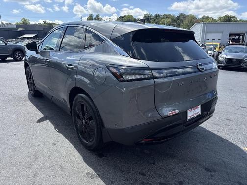2025 Nissan Murano SV