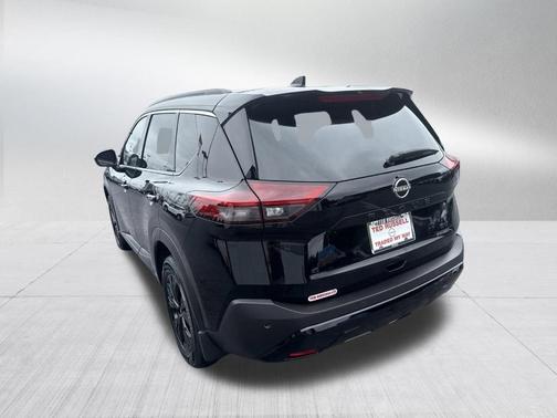 2023 Nissan Rogue Midnight Edition