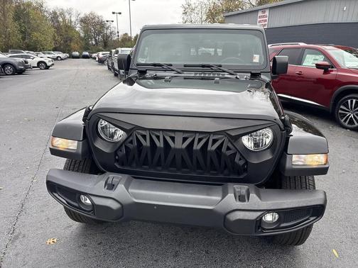 2022 Jeep Gladiator Sport