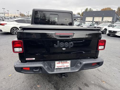 2022 Jeep Gladiator Sport