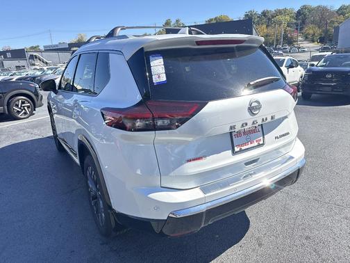 2025 Nissan Rogue Platinum