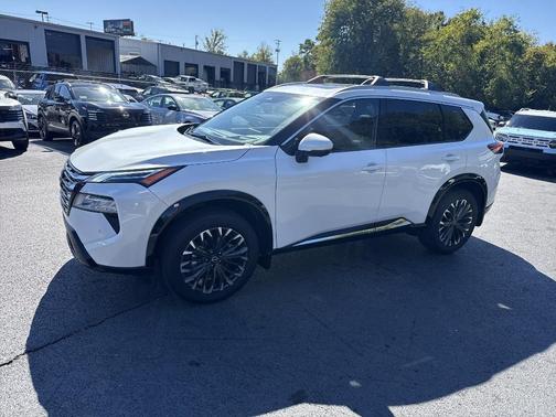 2025 Nissan Rogue Platinum