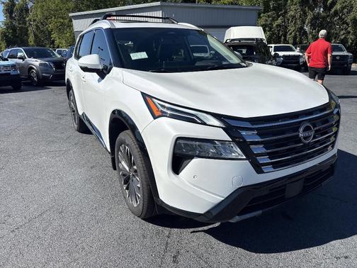 2025 Nissan Rogue Platinum