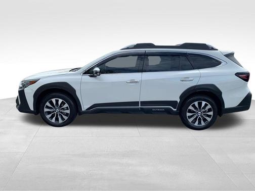 Crystal White Pearl 2024 Subaru Outback Touring XT