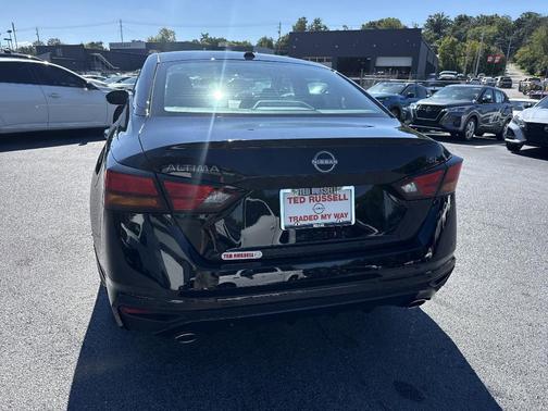 2025 Nissan Altima SL