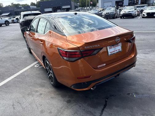 2025 Nissan Sentra SR