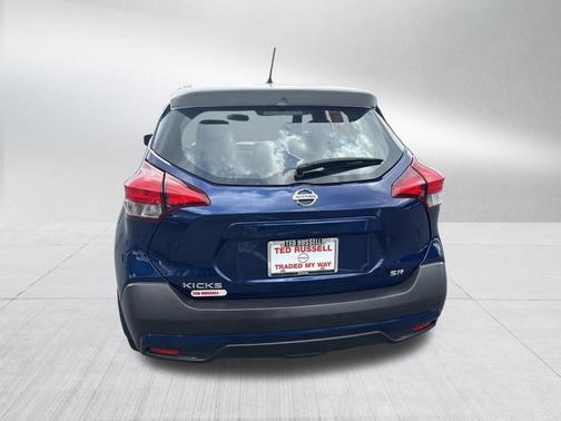 2018 Nissan Kicks SR