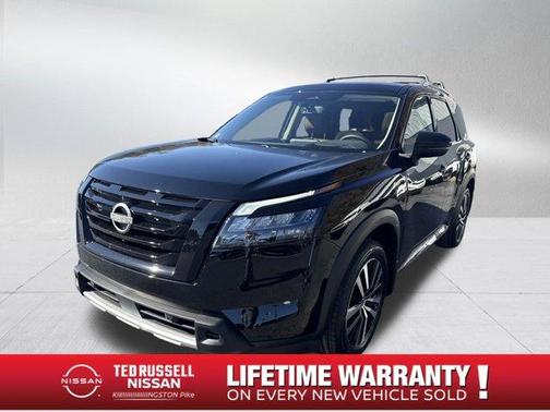 2025 Nissan Pathfinder Platinum