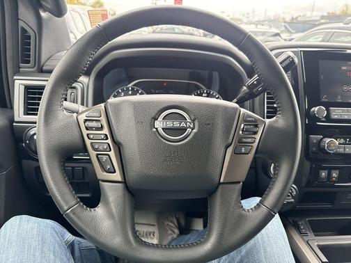 2024 Nissan Titan SV
