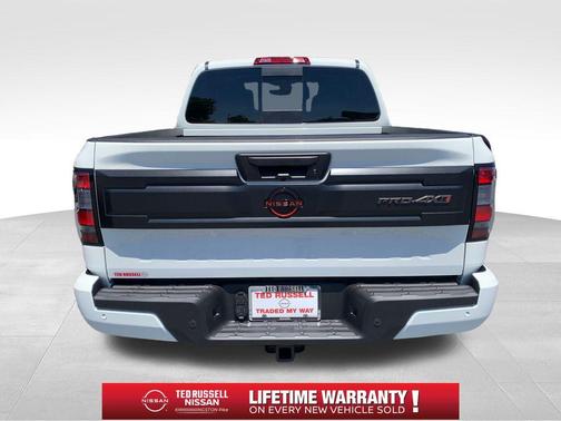 Glacier White 2026 Nissan Frontier PRO-4X