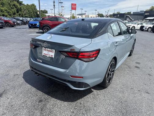 2025 Nissan Sentra SR
