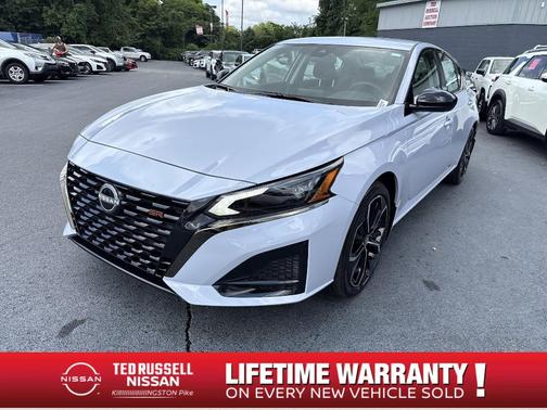 2025 Nissan Altima SR