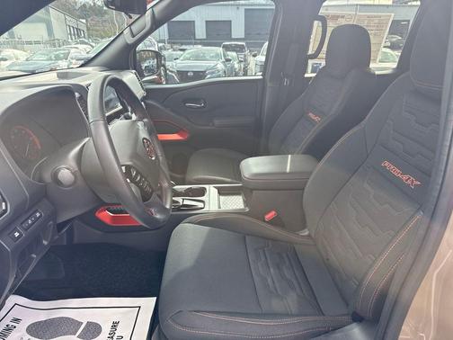 2024 Nissan Frontier PRO-4X