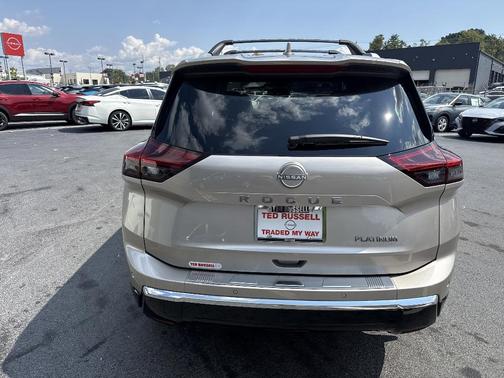 2025 Nissan Rogue Platinum