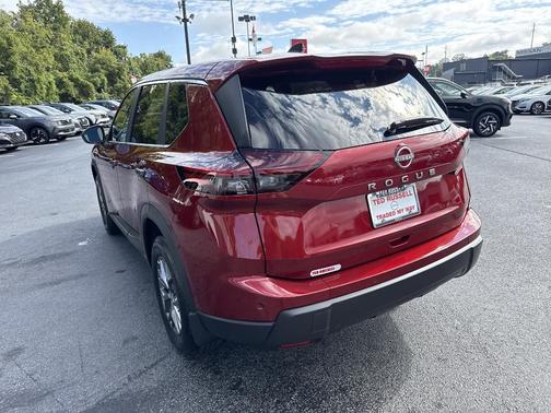 2025 Nissan Rogue S