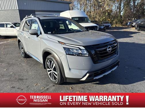 2025 Nissan Pathfinder Platinum
