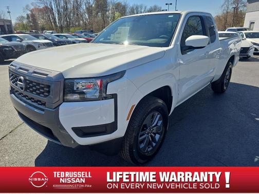 2025 Nissan Frontier SV