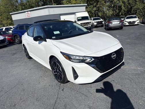 2025 Nissan Sentra SR