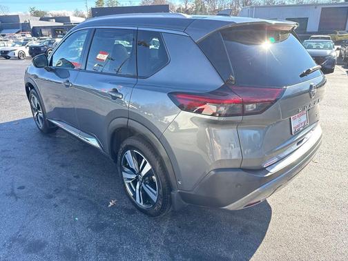 2022 Nissan Rogue SL