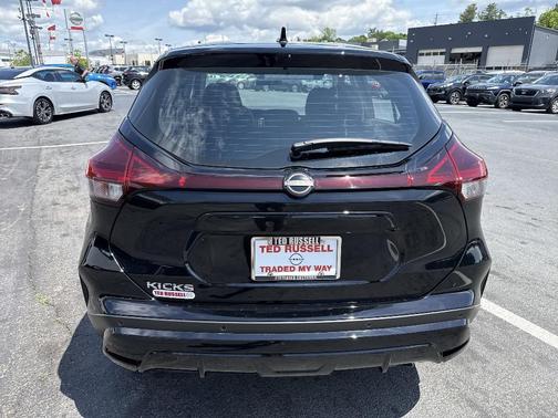 2025 Nissan Kicks Play S