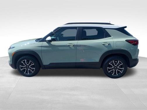 Green 2025 Chevrolet Trailblazer ACTIV