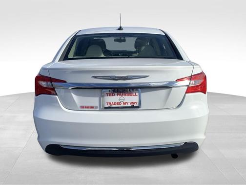 2014 Chrysler 200 Touring