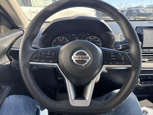 2022 Nissan Altima 2.5 S