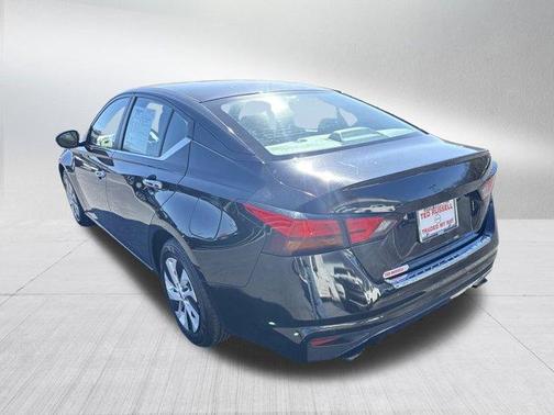 2022 Nissan Altima 2.5 S