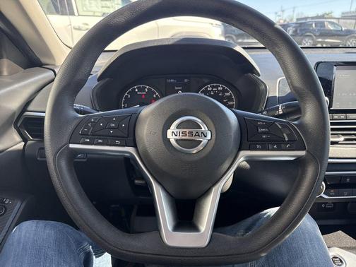 2022 Nissan Altima 2.5 S