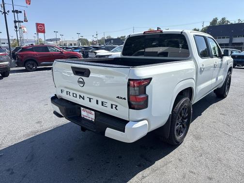 2026 Nissan Frontier SV