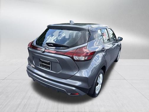 2023 Nissan Kicks S