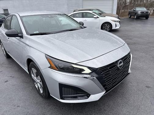 2025 Nissan Altima S