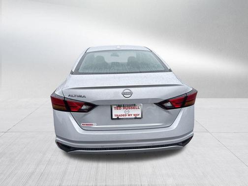 2025 Nissan Altima S