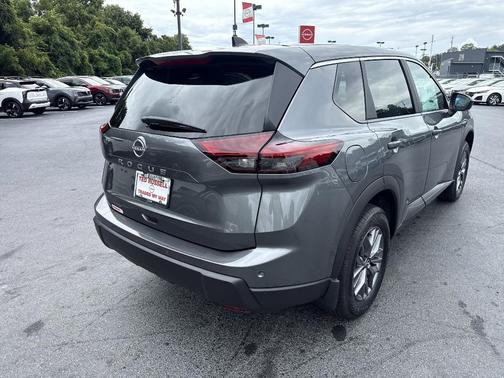 2025 Nissan Rogue S