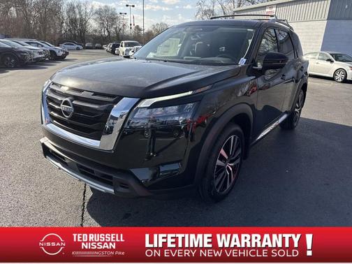 2025 Nissan Pathfinder Platinum