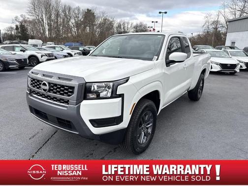 2025 Nissan Frontier SV