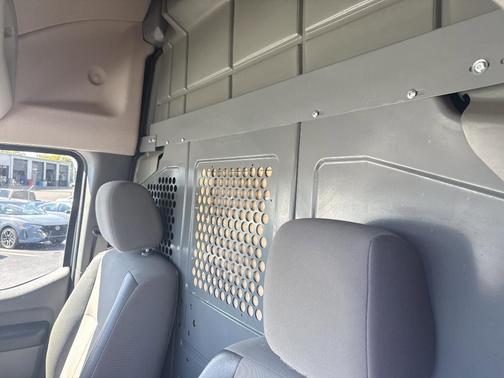 2021 Nissan NV Cargo NV3500 HD SL V6/SL V8
