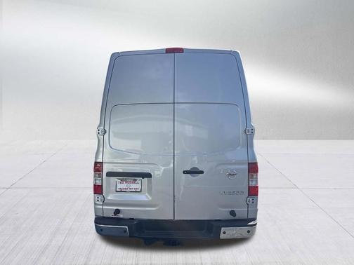 2021 Nissan NV Cargo NV3500 HD SL V6/SL V8