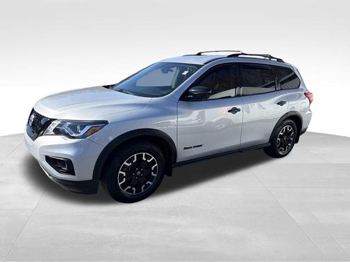 2019 Nissan Pathfinder SL