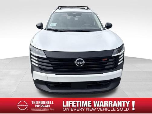 Aspen White Tri 2026 Nissan Kicks SR