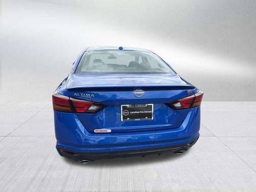 2025 Nissan Altima SR