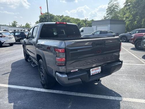 2025 Nissan Frontier PRO-4X