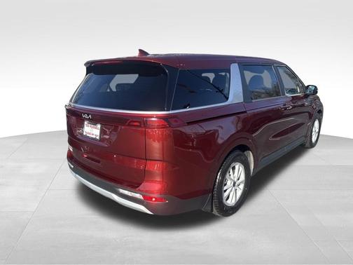 2023 Kia Carnival LX