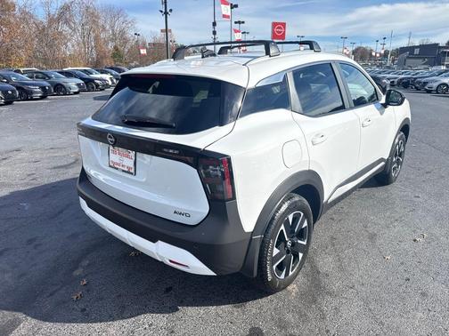 2026 Nissan Kicks SV