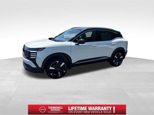 2t Wht Blk Roof 2026 Nissan Kicks SR