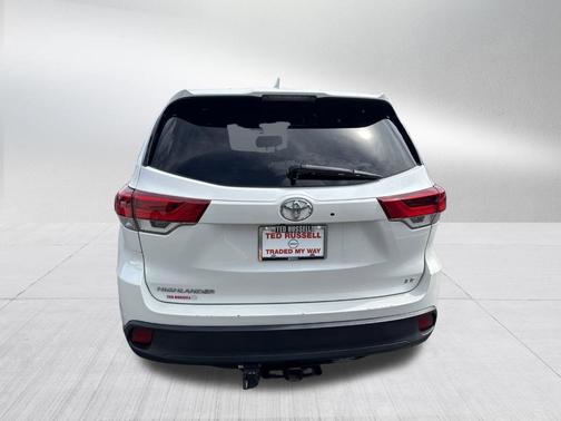 2019 Toyota Highlander LE Plus