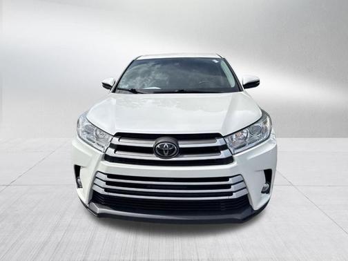2019 Toyota Highlander LE Plus