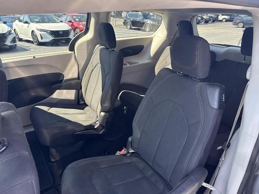 2018 Chrysler Pacifica Touring Plus