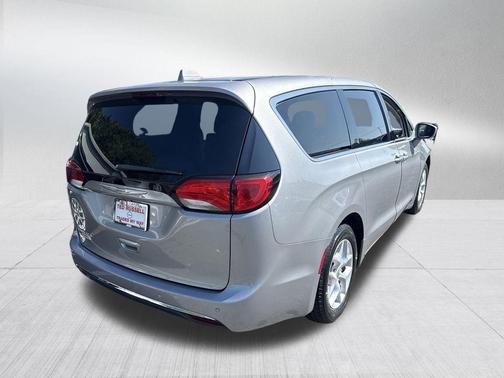 2018 Chrysler Pacifica Touring Plus