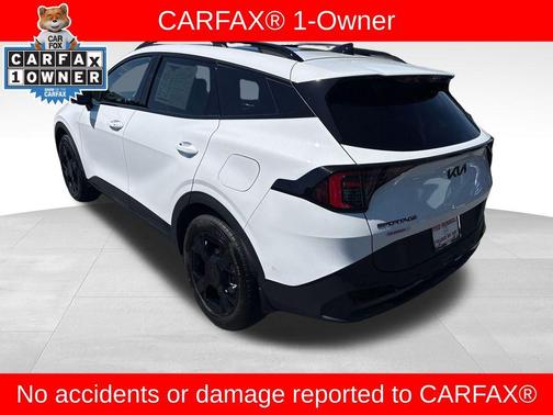 Glacial White Pearl 2026 Kia Sportage X-Line